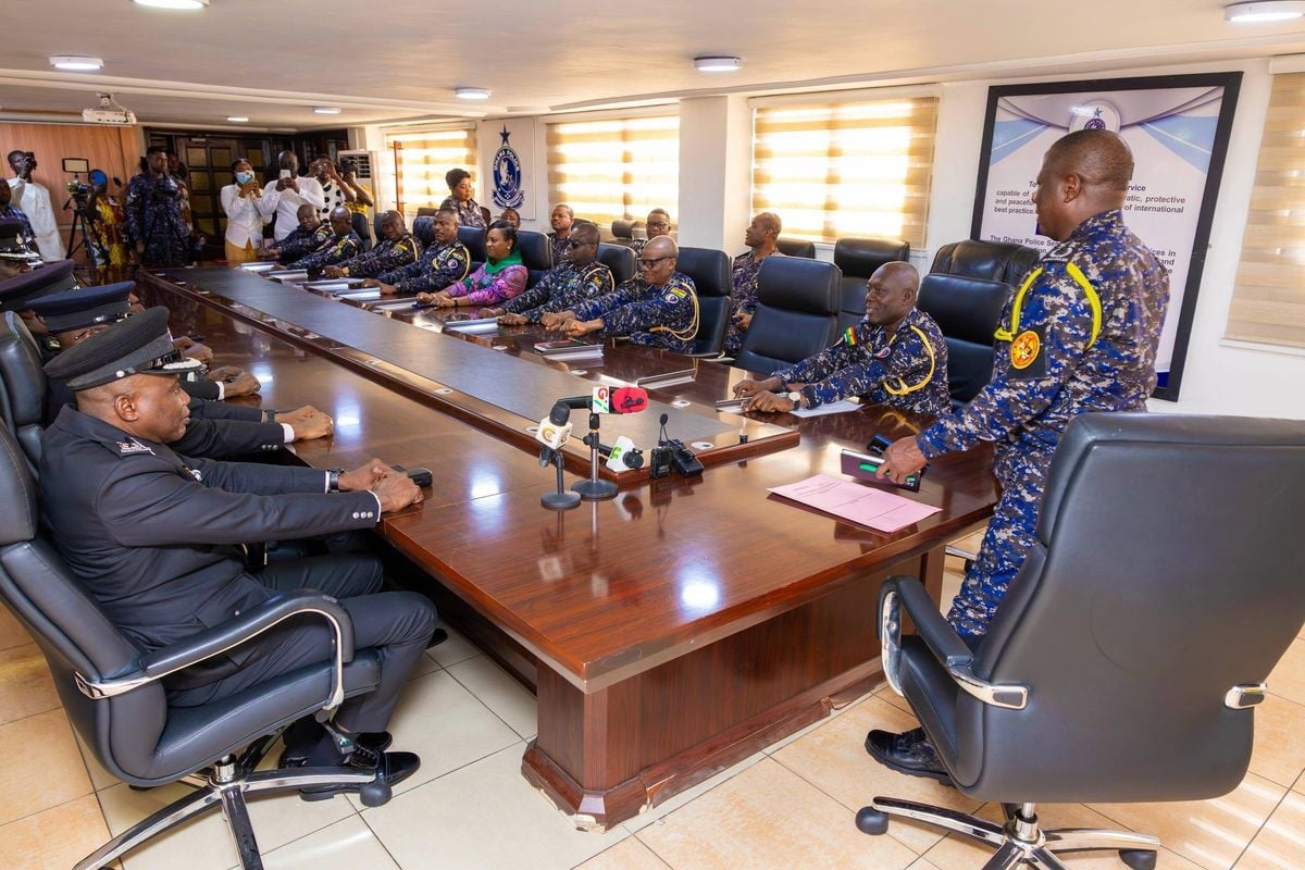 IGP decorates officers